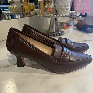 Women's Pointed Toe Kitten Heels, On Low Heels, Faux Leather Office Dress Shoes